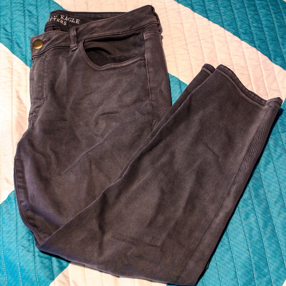 Gray American Eagle Crop Jeggings